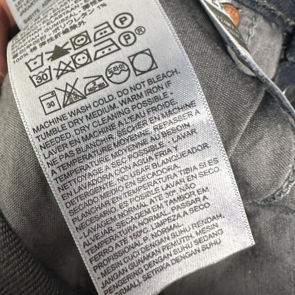 Levis Black‎ Wedgie Straight High Rise Button Fly Jeans Size 25 Waterless Denim - Picture 9 of 14